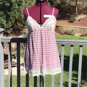 Eberjey sz Large chemise pink & grey chevron - stretchy but cool material